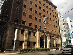 一番町の綺麗なオフィスビル3階です★路面店ではないので飛び込みのお客様はありません！