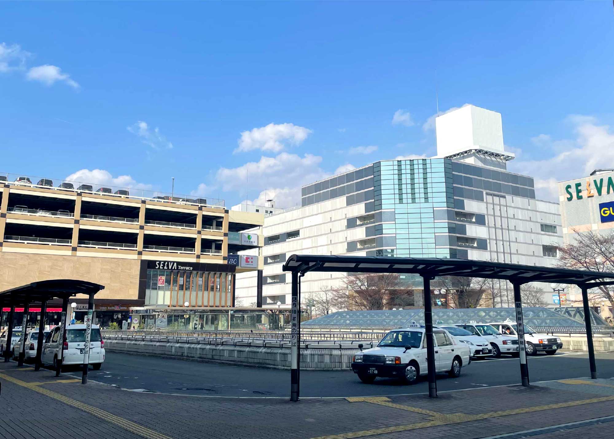 泉中央駅前